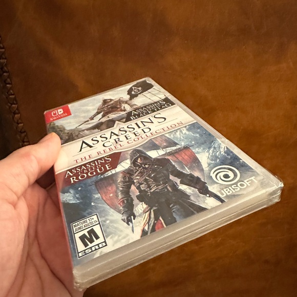 Rare Mario edition Nintendo switch bundle - Picture 6 of 9